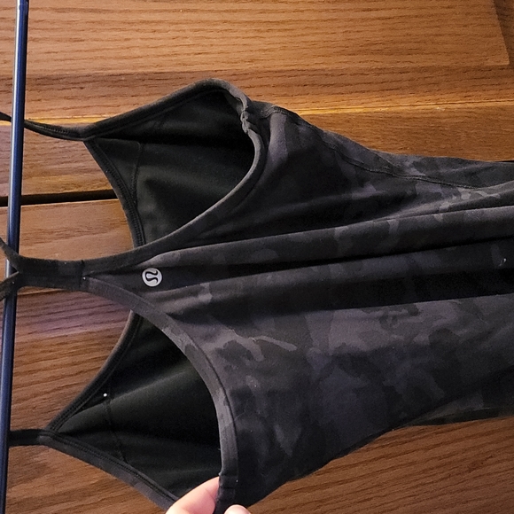 Lululemon Power Y tank - Picture 3 of 4